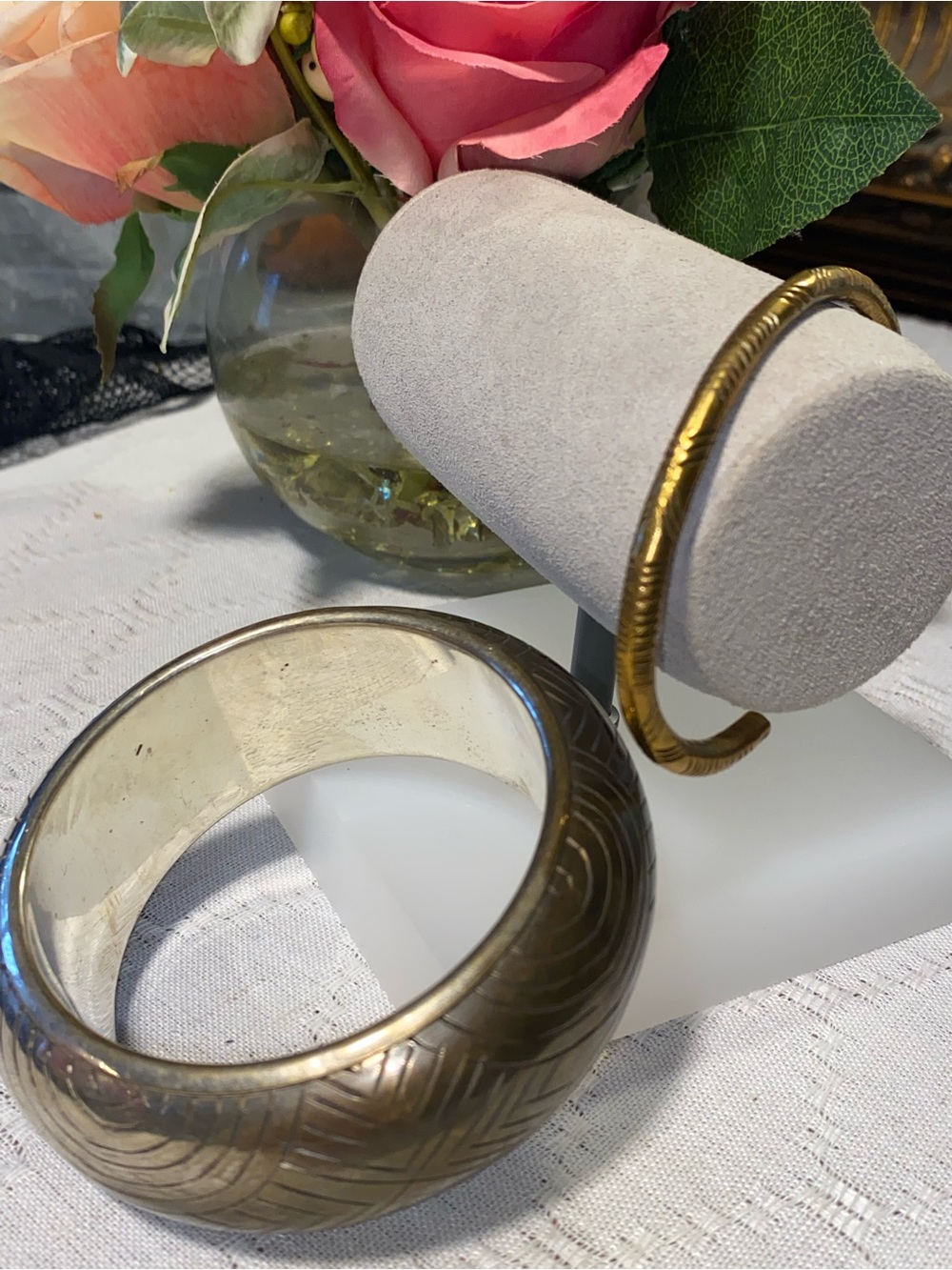 Brass Textured Bangle Bracelet Set - Gold Tone and Silver Tone Brass